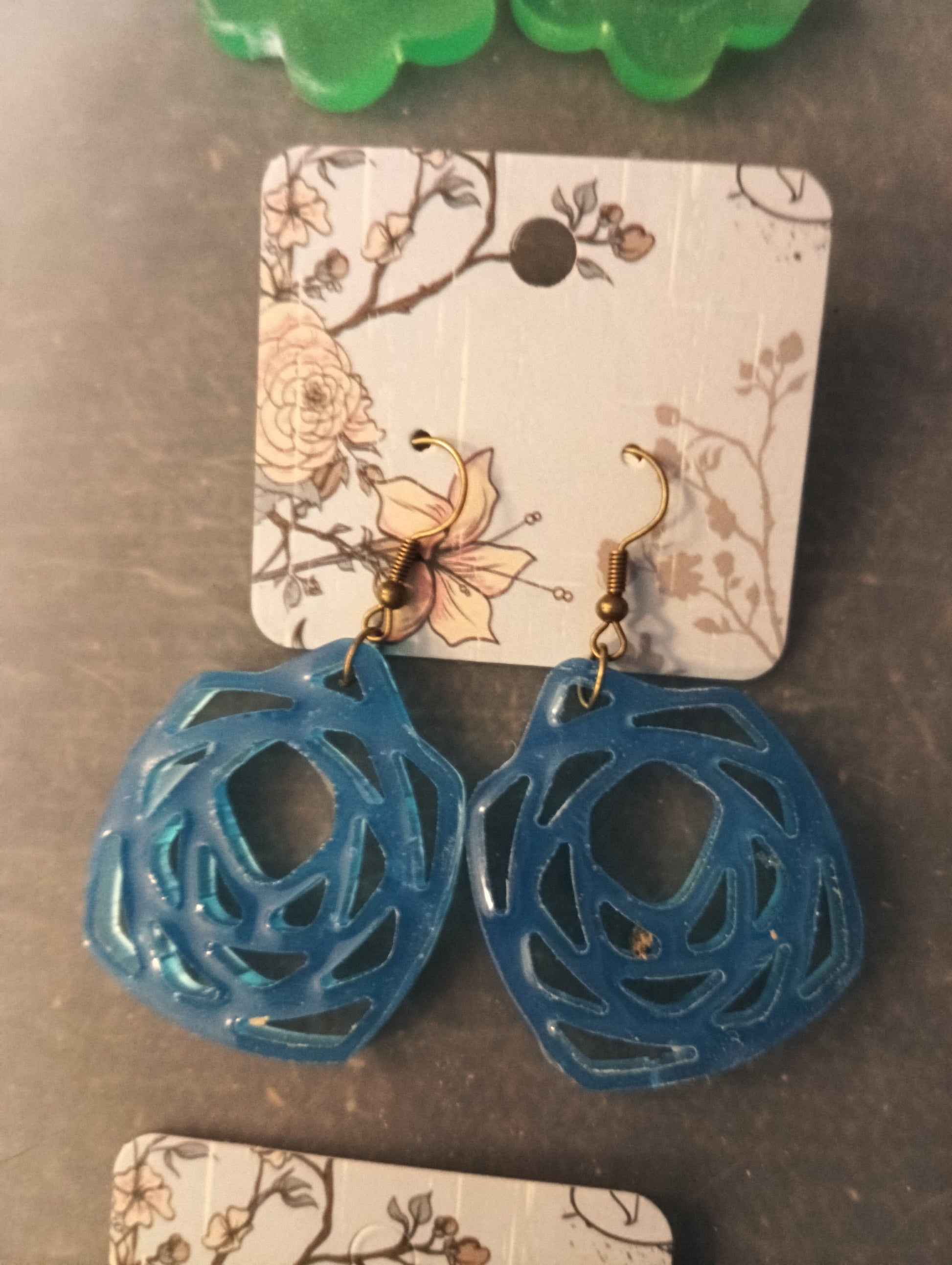 Boucle d'oreille design - Krearesine 